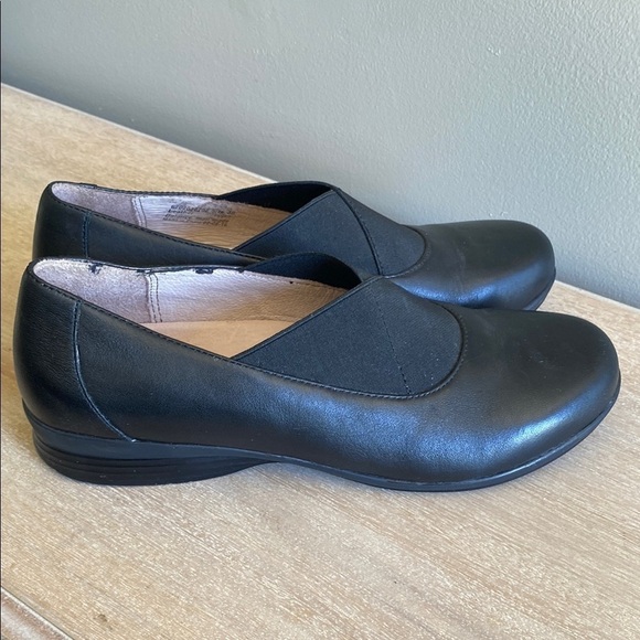 Dansko Shoes - Women’s Dansko black shoes. Size 38. Gently used great condition.​​​​​​​